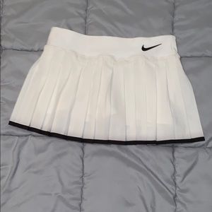 Girls Nike golf skirt